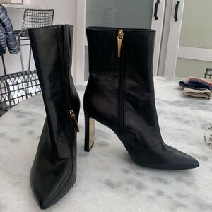 Donna Karan NY Ankle Boots Leather Black 3.5” Heels EUC 8 M